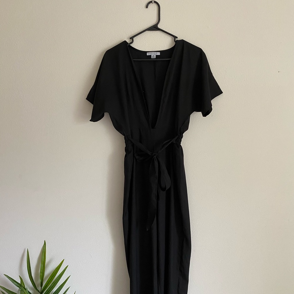 Black jumper